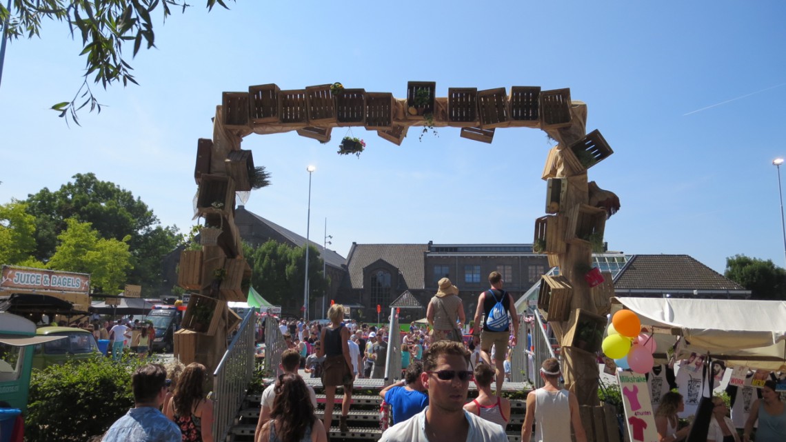 Entrance to the food court with mostly organic food