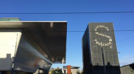 The entrance on Museumplein