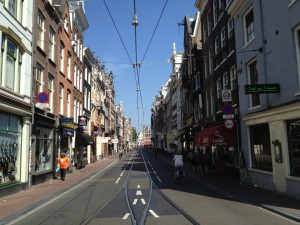 A view of the Utrechtsestraat in the sun