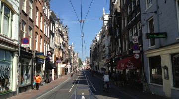 A view of the Utrechtsestraat in the sun